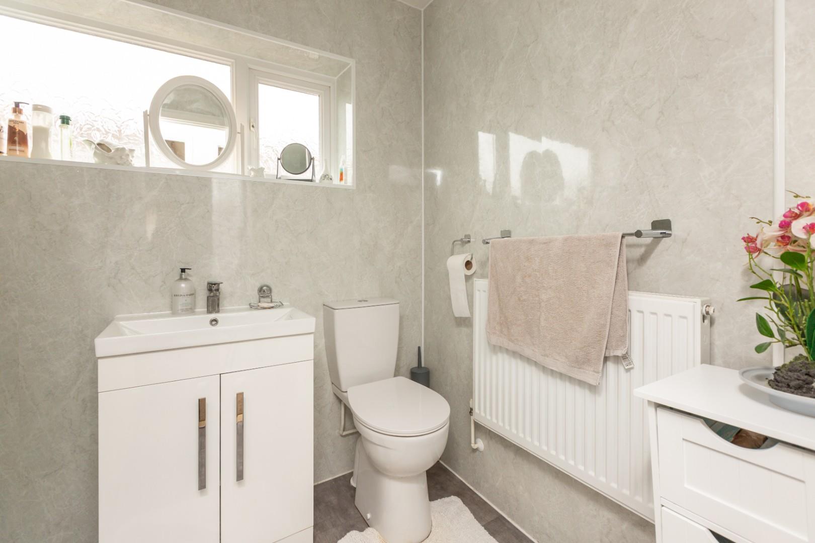 Whitestone Avenue, Bishopston, Murton, Swansea, SA3 3DA